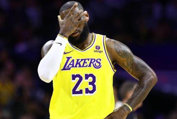 500.com-交易时间到？44分惨败颜面尽失 詹姆斯称急需大改