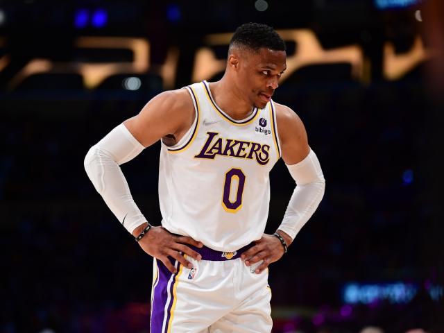 500万网彩票网-相信换帅能助韦少融入？湖人正在凝望深渊